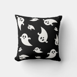 Vita spök silhuetter på svart kuslig Halloween Kudde