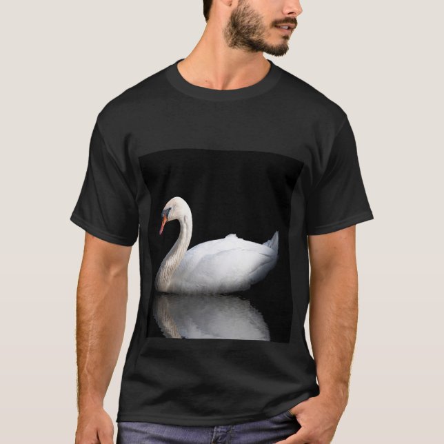 Vita svan på svart t shirt (Framsida)