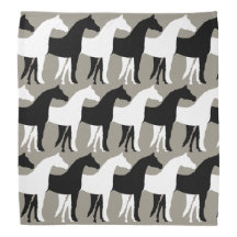 Vita, svarta hästar/Aluminium Silver-bakgrund