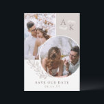 Vita Taupe Greenery - överlappande foton Spara Datumet<br><div class="desc">Dubblan sparar datumkortet i vitt och klipper med initialer,  överlappar foton och gråter med ren elegant typsnitt. Spara datumkortet med ett modernt utformat personlig med ditt monogram och foton,  två på ena sidan och ett på den andra.</div>