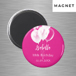 Vitballonger från rosan party magnet<br><div class="desc">För 18:e (eller någon ålder) födelsedagsfest. Trendigets rosa-bakgrund dekorerad med vita ballonger. Namn är skrivet med ett modernt handskript i stil. Anpassa och lägg till namn och datum.</div>