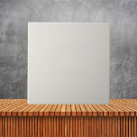 Vitbeige Plain Solid Färg Kakelplatta<br><div class="desc">Vi presenterar vår keramiska plattan i White Beige Plain Solid Färg, ett tidslöst val av elegant för ditt space. Med sitt subtila och neutralt beige nyans tillför den här plattan en smula sofistikering till vilket rum som helst. Perfekt för att skapa en klassisk och mångsidig bakgrund i ditt kök, badrum...</div>
