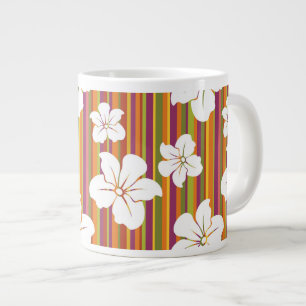 Vitblommor på en strimmig bakgrund jumbo mugg