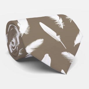 Vitfjädertryck på taupe slips