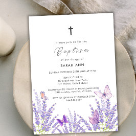 Vitmiskt soft Lavender Butterfly Kor-baptism Inbjudningar