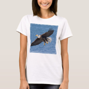 Vitörad havsörn under flykt t shirt