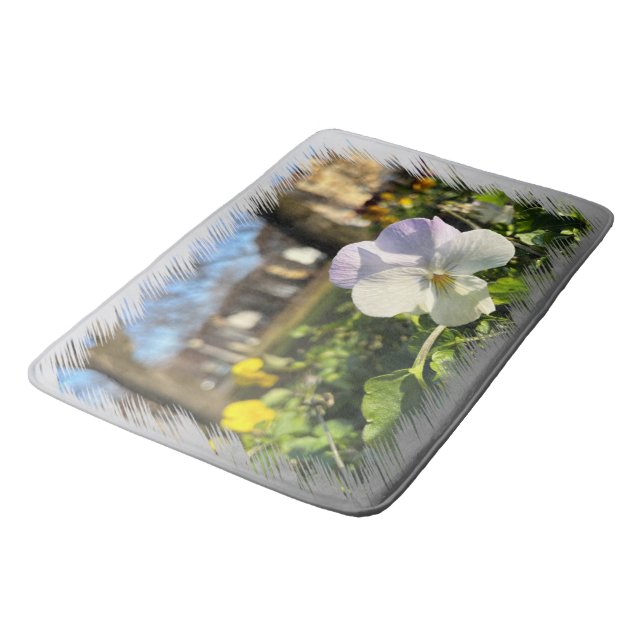 Vitpansy silver badrumsmatta (Vinklad)