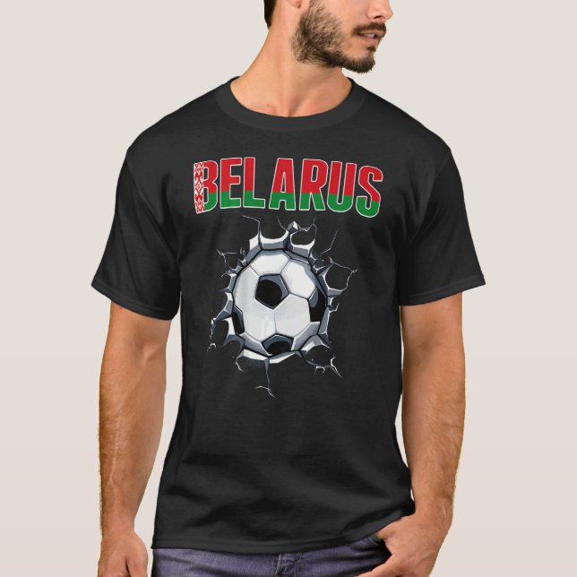Vitrysk fotboll i spricka i Fläkt - vitryska fotbo T Shirt (Framsida)