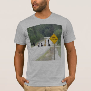 Vits för schackdelar modig korsning t shirt