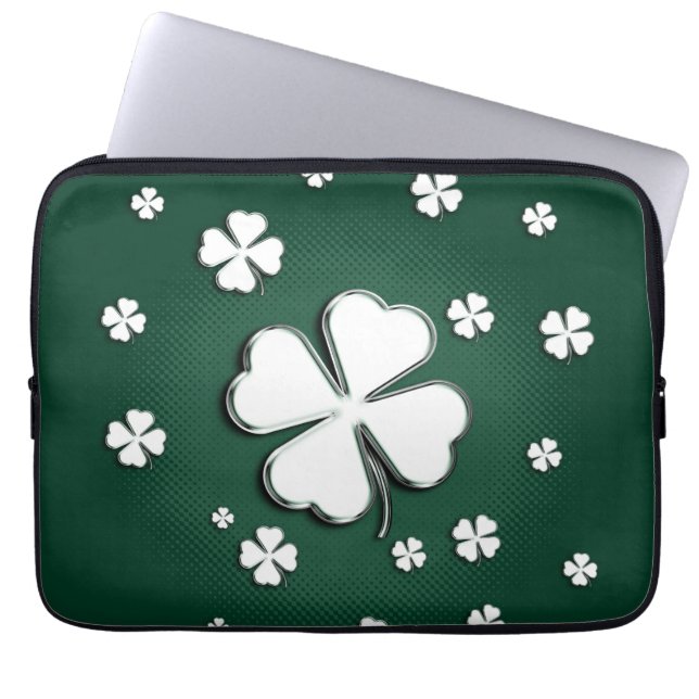 Vitshamrocks på den gröna bakgrundslaptop sleeve (Framsidan)