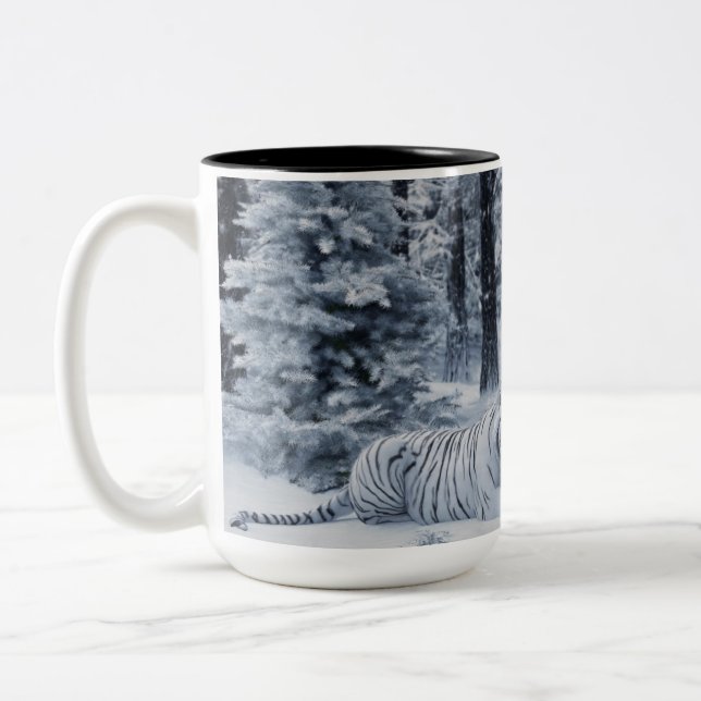 Vitsigervintermugg – Snöig skog julpresent Två-Tonad Mugg (Vänster)