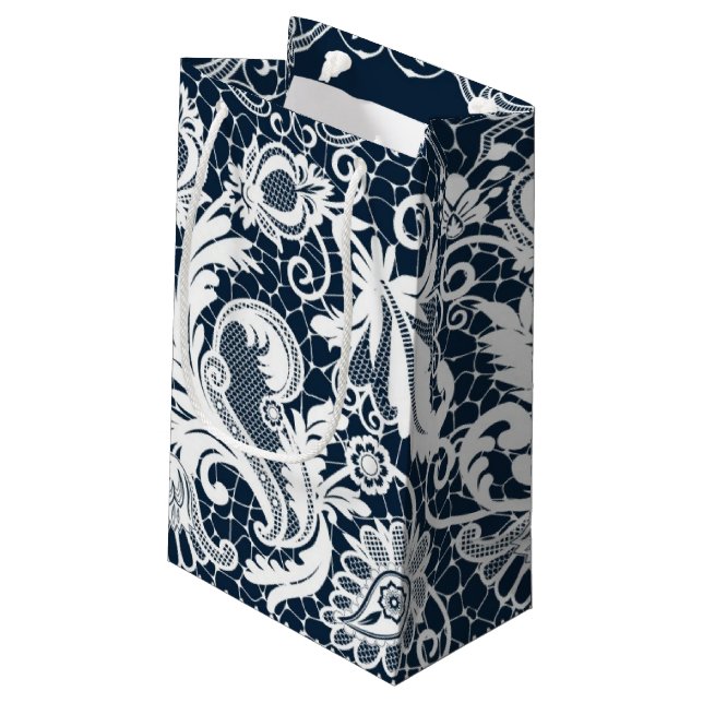 Vitsnöre 2 (Baksidan Vinklad)