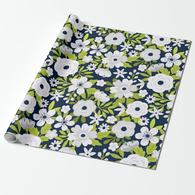 Vitt botaniskt mönster presentpapper (Utrullad)