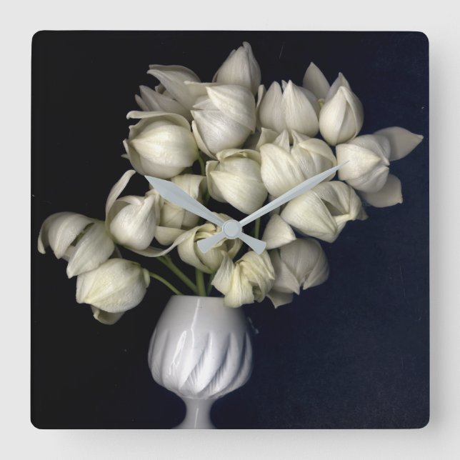 Vitt hjärta i svart fyrkantig klocka (Framsida)