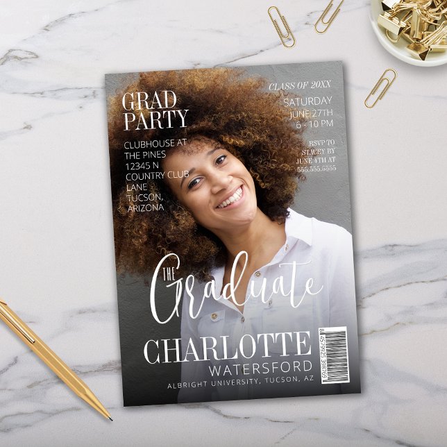 Vitt, modernt, minimalistiskt magasinfoto inbjudningar (Graduation invitation with minimalist white magazine cover theme with one photo and the graduate)