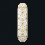 Vitt och guld art decogeometri mönster mini skateboard bräda 18,5 cm<br><div class="desc">En något modern konst deco vit och guld mönster.</div>