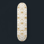 Vitt och guld art decogeometri mönster mini skateboard bräda 18,5 cm<br><div class="desc">En något modern konst deco vit och guld mönster.</div>