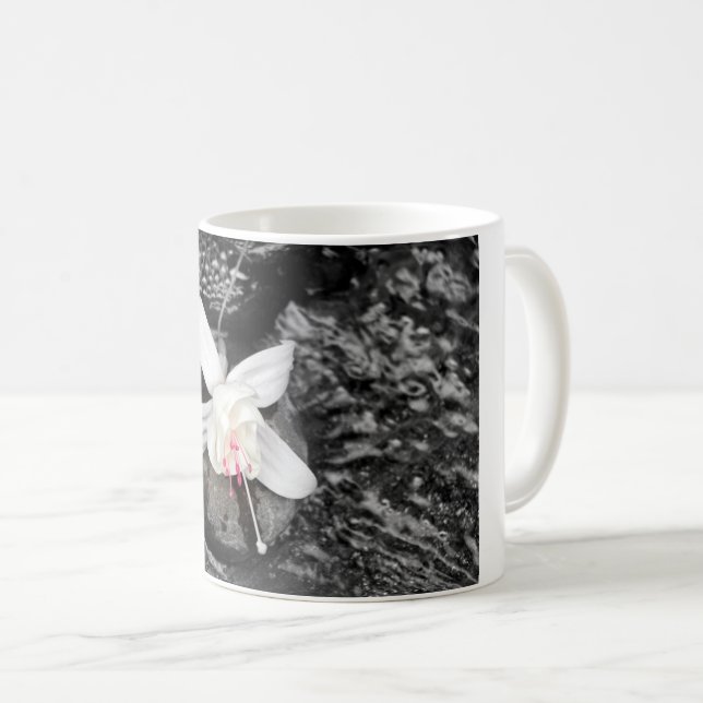Vitt och Rosa Fuchsia-foto Kaffemugg (Framsida höger)