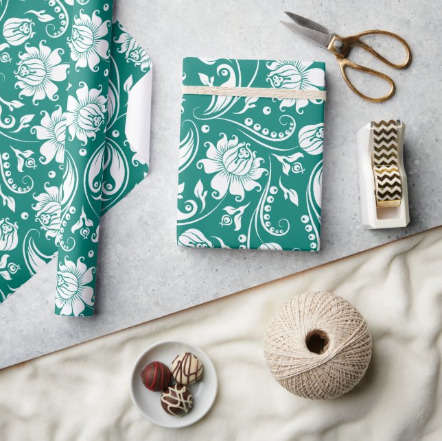 Vitt och turkotiskt blått dammmönster i blommigt presentpapper (Hantverk)