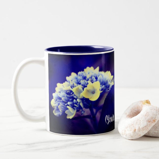 Vivid Blue Hydrangea Flower Personlig Två-Tonad Mugg (Med munk)