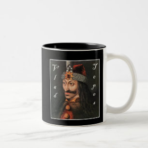 Vlad Tepes med namn i Blackadder Två-Tonad Mugg
