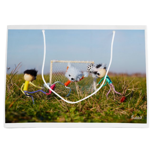 Voetbal wedstrijd van de Fubby's in actie. (Framsidan)