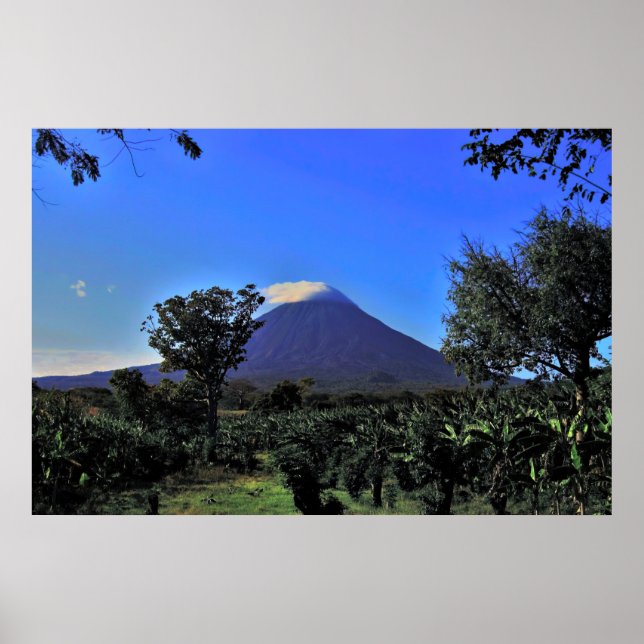 Volcan Concepcion Poster (Framsidan)