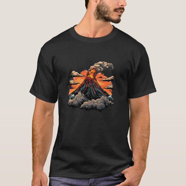 Volkanolog Pyroclastic Flows Geology Volcanolog T Shirt (Framsida)