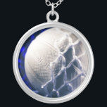 Volleyball and Net Team Coach Silverpläterat Halsband<br><div class="desc">Volleyball och netto-perfekt för ett team eller en busspresentant. Om du har volleyball i kärlek eller är en volleyball i fläkt är det här unikt för dig. Anpassa och anpassa detta med ditt namn eller ditt team namn. Klicka bara på lägg till text och välj det storleka teckensnittet, färg och...</div>