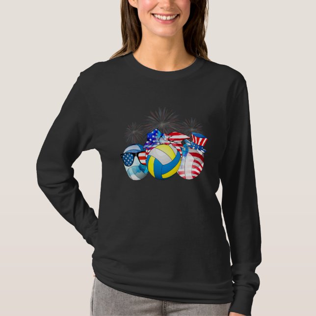 Volleyball Boll American Flagga 4:e juli Patriot T Shirt (Framsida)