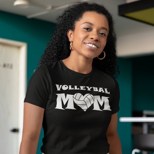 Volleyball Mamma Anpassningsbar Player Namn och Nu T Shirt (Volleyball mom t-shirt with custom volleyball player name and number)