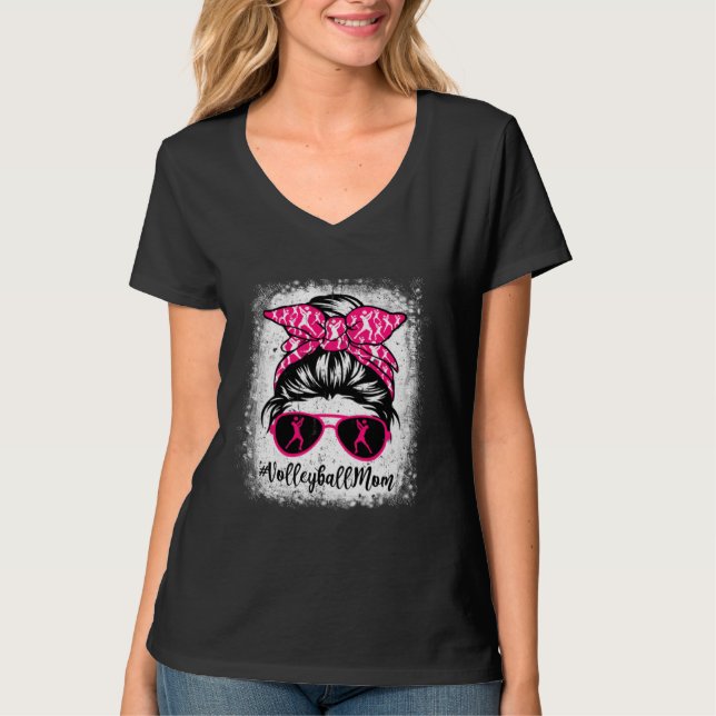 Volleyball Mom Leopard Messy Bun Sport  Mother's D T Shirt (Framsida)