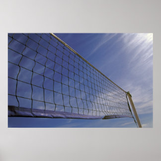 Volleyball Net mot Blue Cloudy Himlar Poster