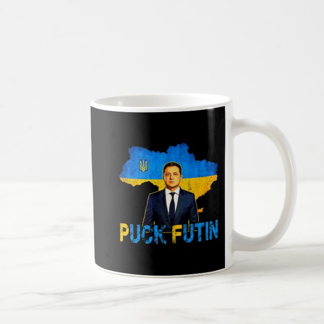 Volodymyr Zelensky Puck Futin PM jag står med Stor Kaffemugg (Höger)