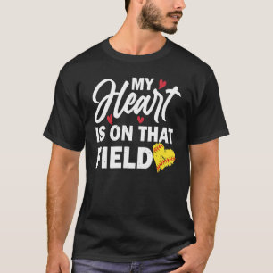 Vomens mitt hjärta är på basketsoftbollen i Fält T Shirt