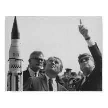Von Braun och JFK Tittar mot Himlar