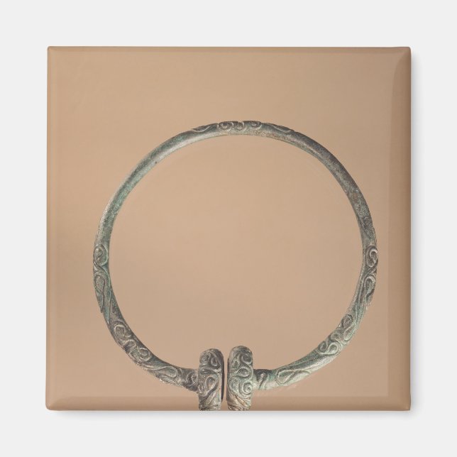 Vridmoment med ternär, 500-talet BC Magnet (Framsidan)