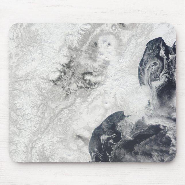 Vulkaner i centrala Kamchatka-Peninsulan Musmatta (Framsidan)