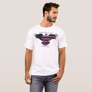 VUXEN FÖR AMERIKANPRIDELG T SHIRT