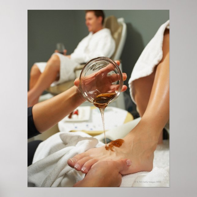 Vuxna massage av fot med olja poster (Framsidan)
