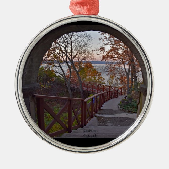 Vy från insidan av Bannerman-bostaden Julgransprydnad Metall (Framsidan)