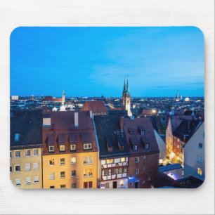 Vy om Nürnberg-staden på natten Musmatta