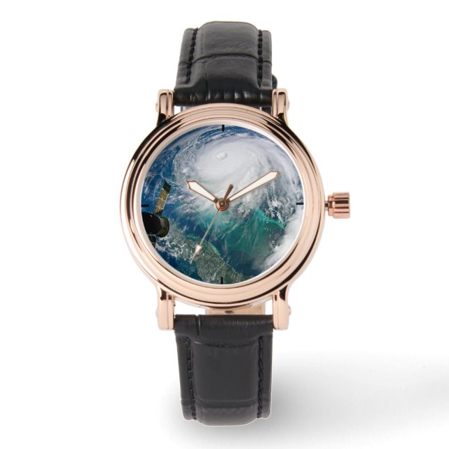 Vy om orkanen Dorian. Armbandsur (Framsida)