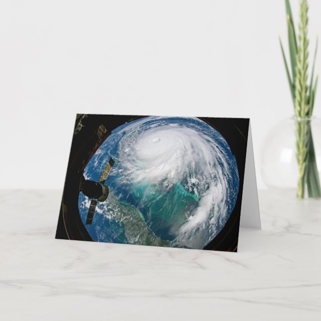 Vy om orkanen Dorian. Kort (Framsida)