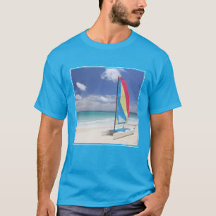 Vy över båge med segelbåt t shirt