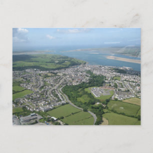 Vy över Caernarfon och Anglesea Vykort