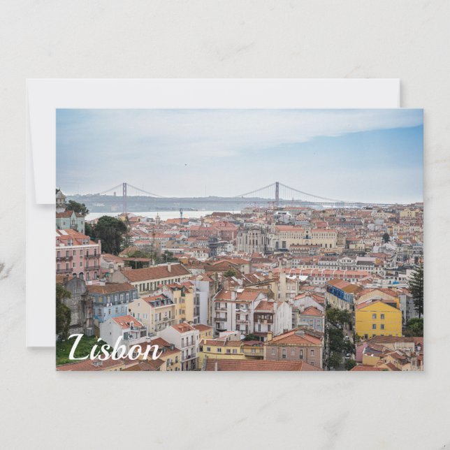 Vy över den gamla staden Lissabon och 25 april Bry (Framsida)