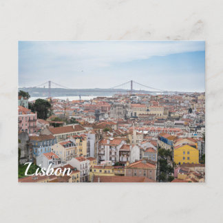 Vy över den gamla staden Lissabon och 25 april Bry Vykort