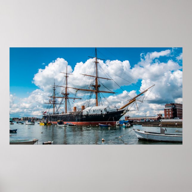 Vy över en historisk Victorian-pansrad fregatt fla Poster (Framsidan)