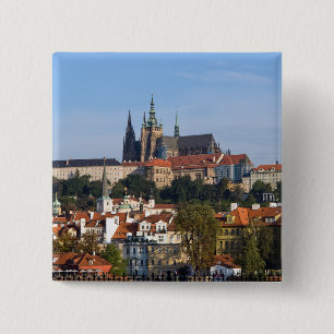 Vy över gammal stad och Prag-slott, Tjeckien Knapp